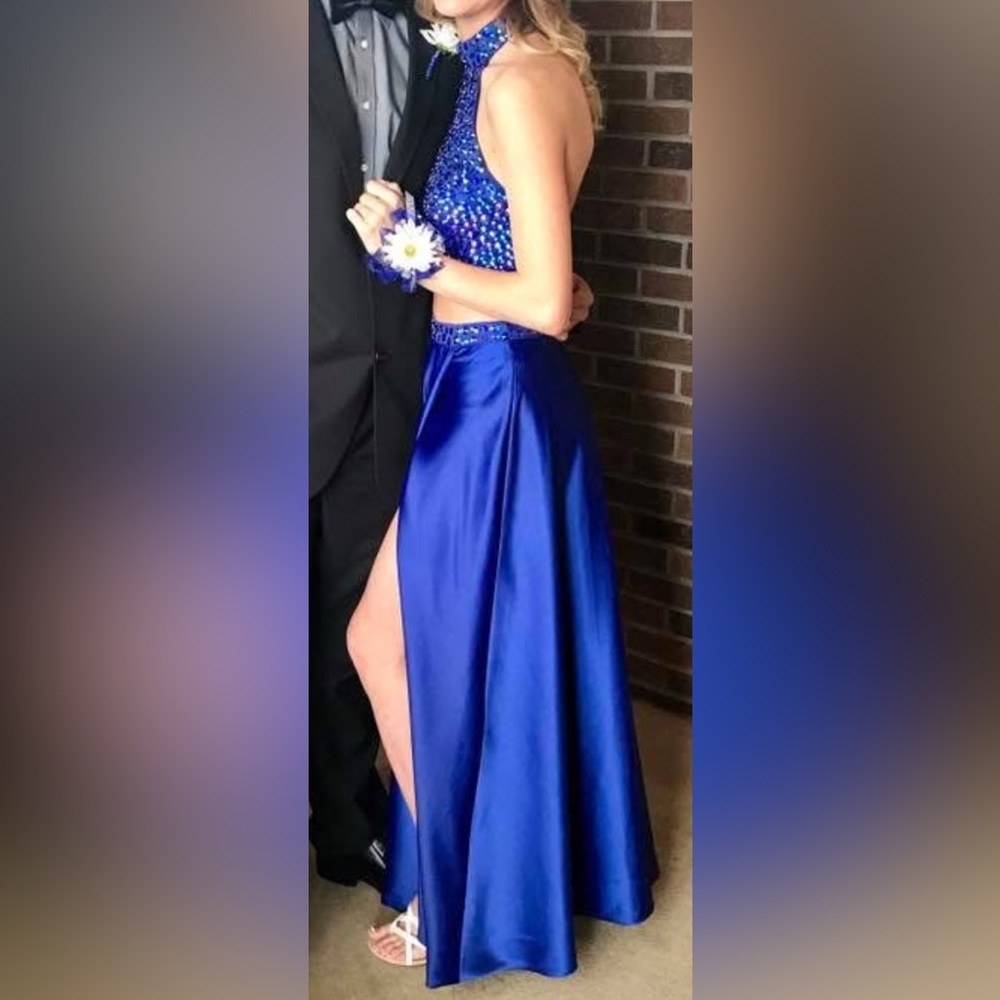 Elegant 2 Piece Blue Evening Dress